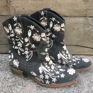 Eric Michael Embroidered Ankle Boots